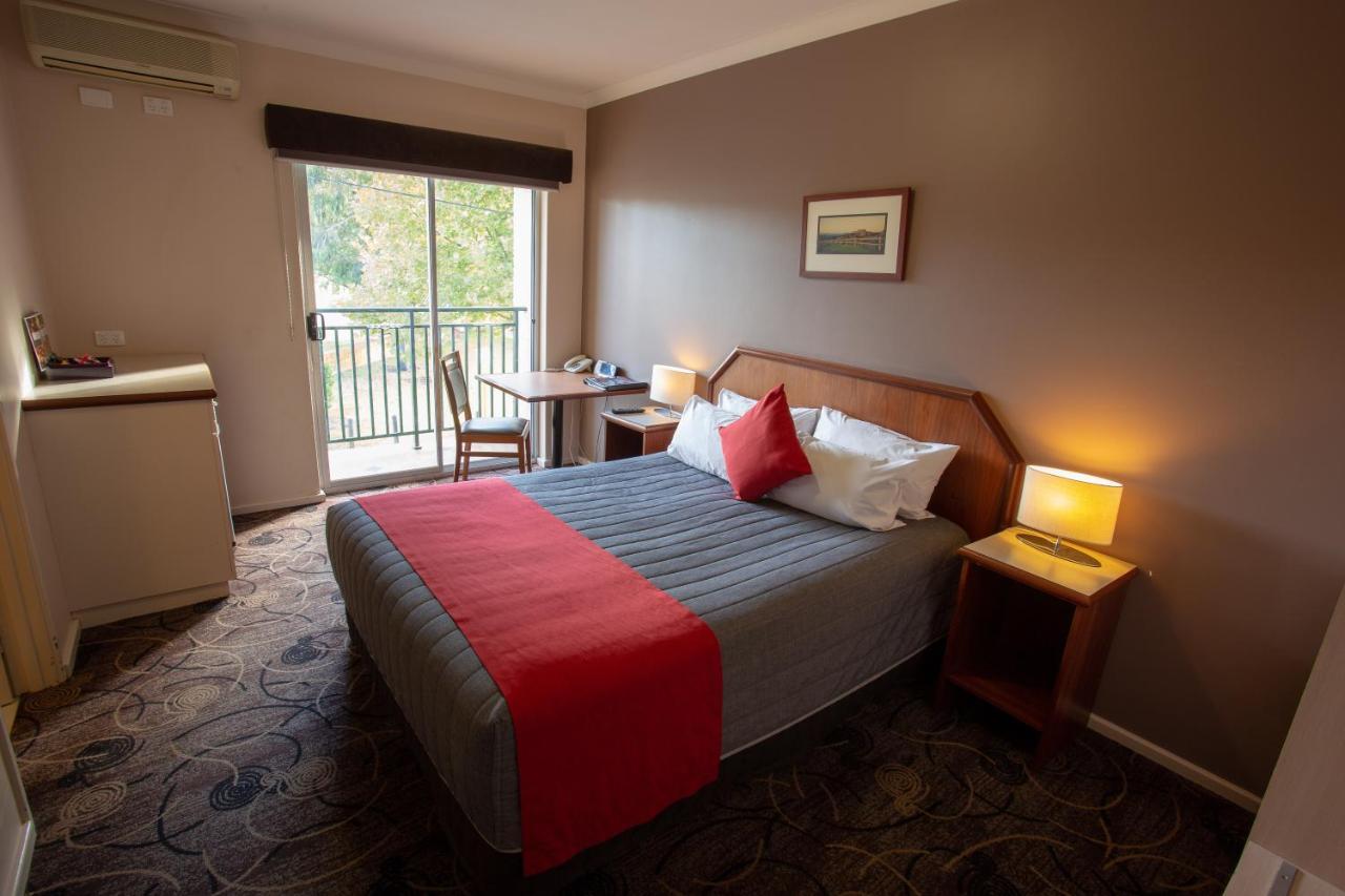 Quality Hotel Bayswater Perth Exteriör bild