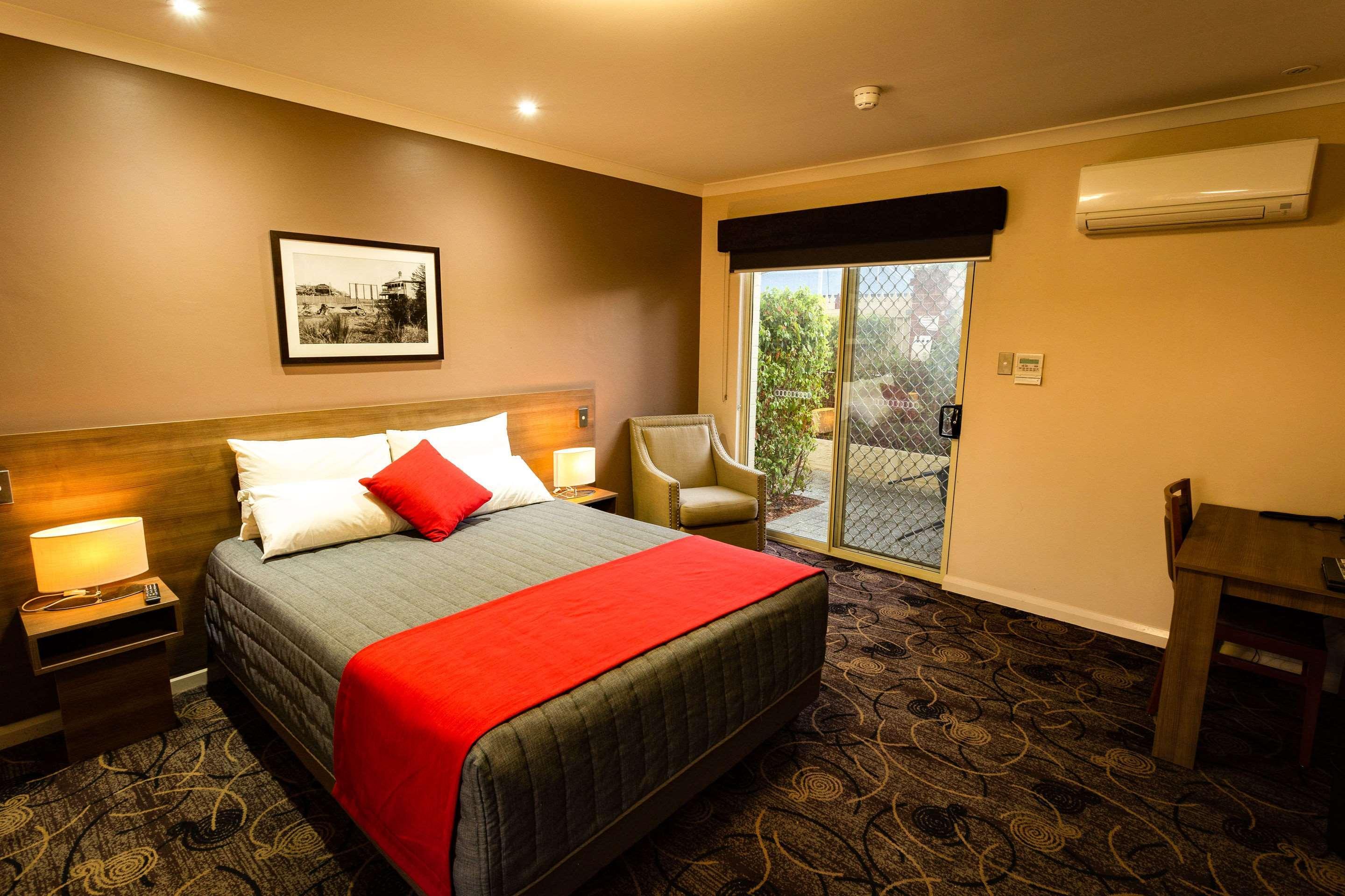 Quality Hotel Bayswater Perth Exteriör bild