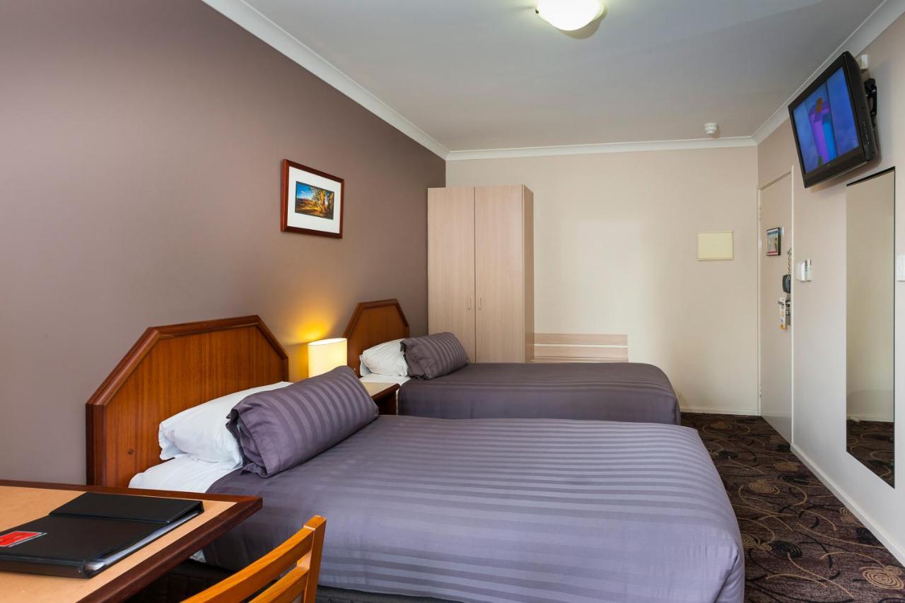 Quality Hotel Bayswater Perth Exteriör bild