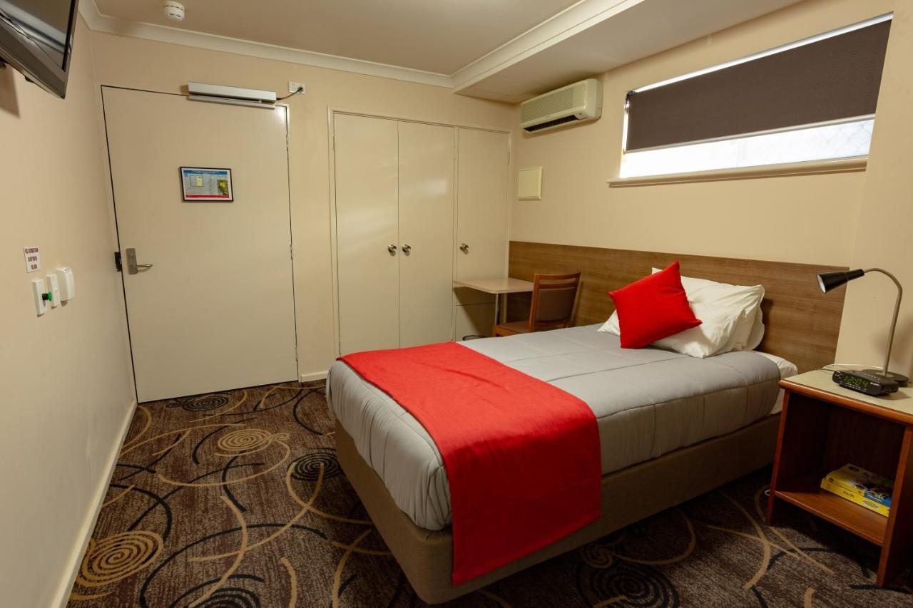 Quality Hotel Bayswater Perth Exteriör bild