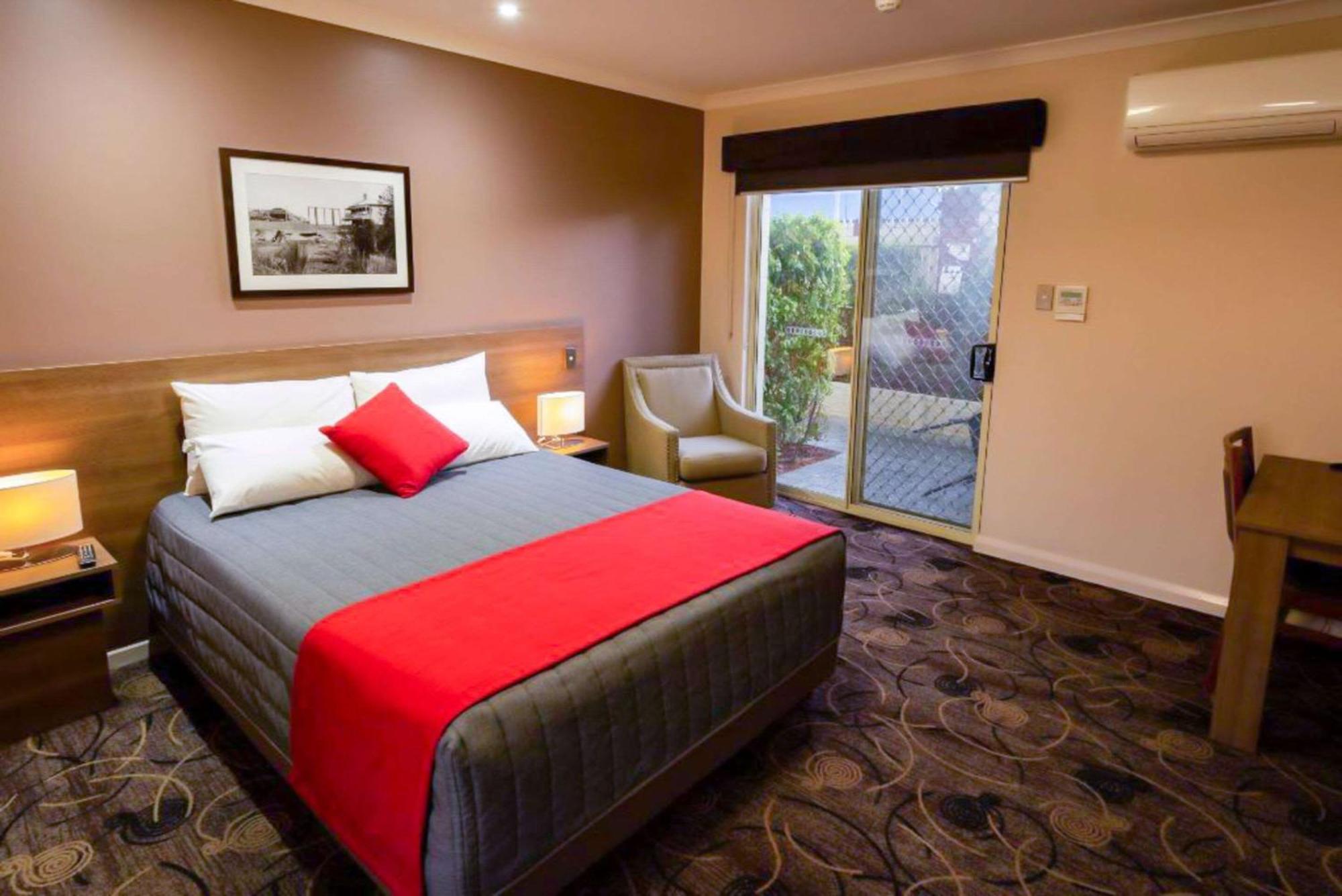 Quality Hotel Bayswater Perth Exteriör bild