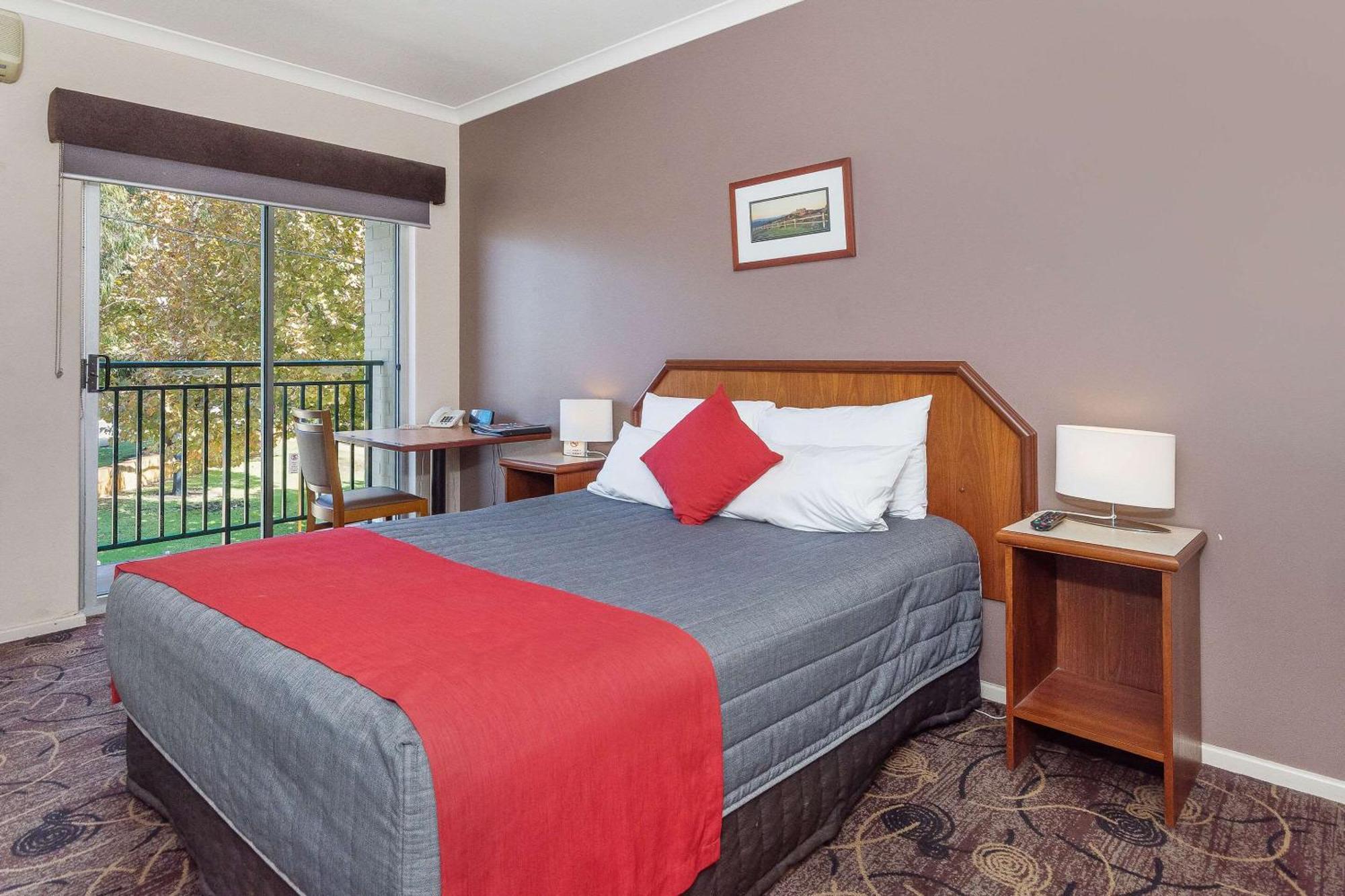 Quality Hotel Bayswater Perth Exteriör bild