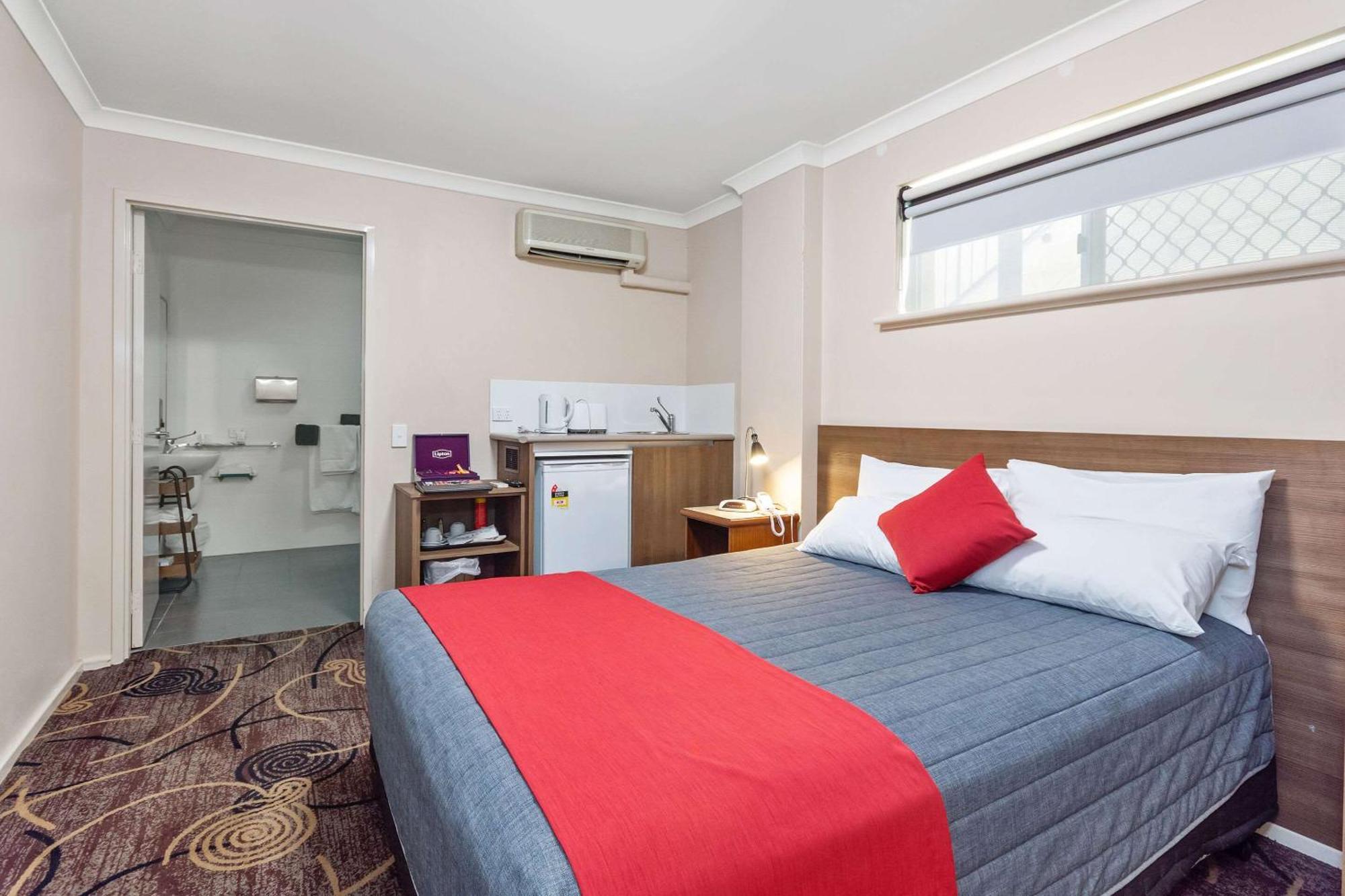 Quality Hotel Bayswater Perth Exteriör bild